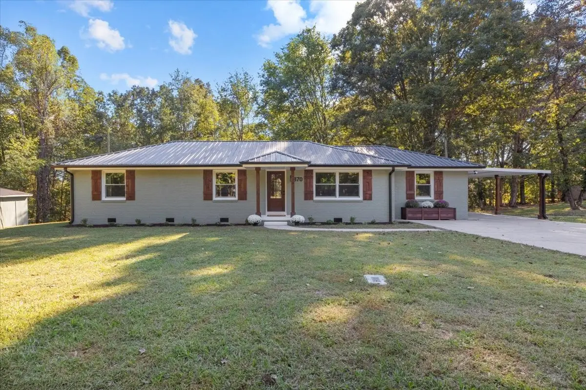 370 Wolfe Blvd, Erin, TN 37061 - #1