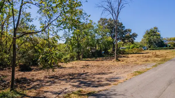924 Hospital Dr, Madison, TN 37115