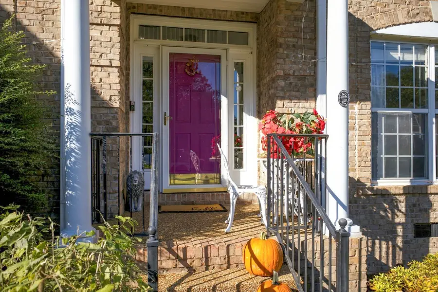 1324 Sweetwater Dr, Brentwood, TN 37027 - #2