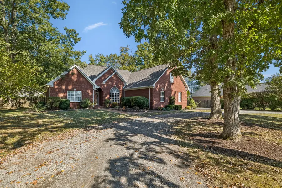 1607 Ellington Dr, Lafayette, TN 37083 - #2