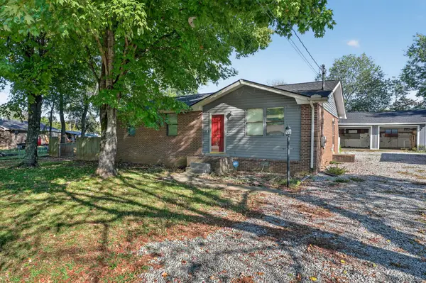 8054 Westfield Dr, Murfreesboro, TN 37129