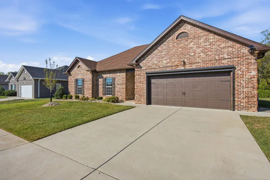 544 Dottie Dr, Gallatin, TN 37066 - #3