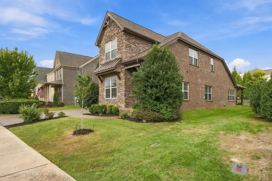 1018 Laffite Way, Gallatin, TN 37066 - #2