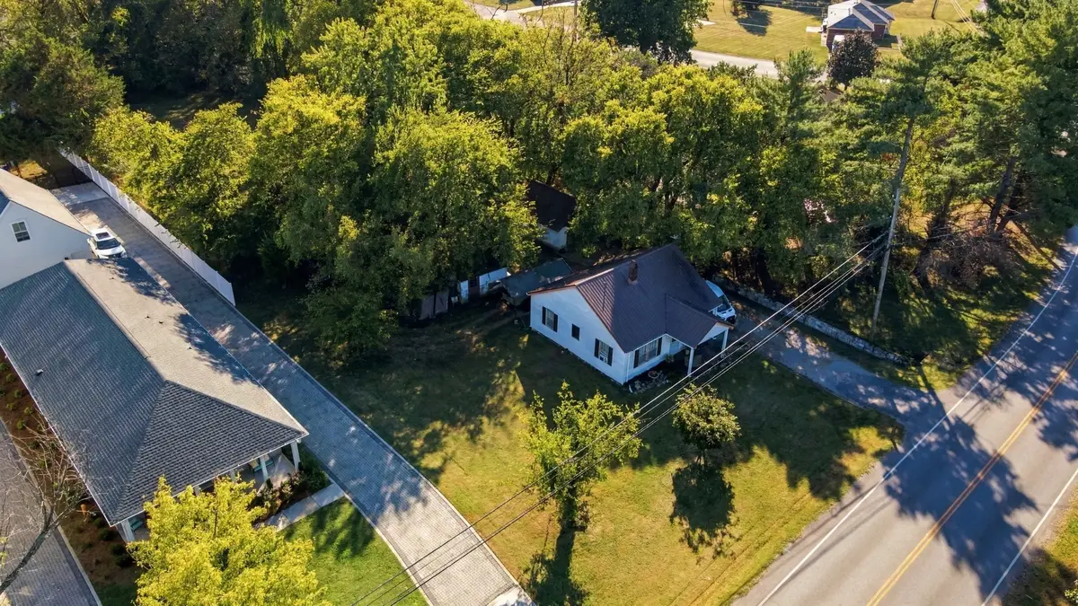 921 Haynes Dr, Murfreesboro, TN 37129 - #1