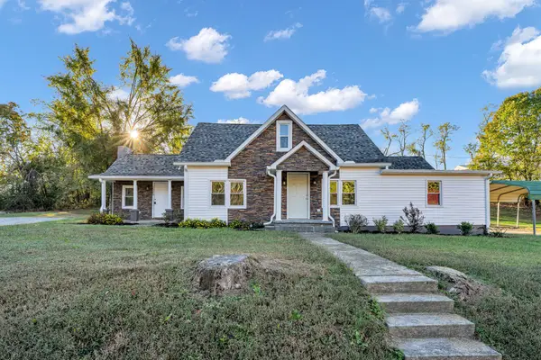 1320 Old Highway 31 E, Westmoreland, TN 37186