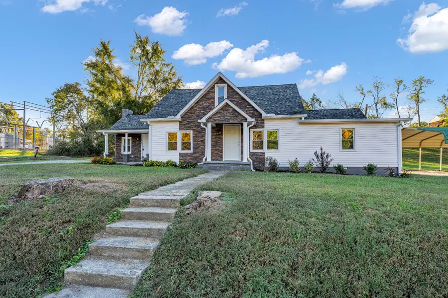 1320 Old Highway 31 E, Westmoreland, TN 37186 - #3