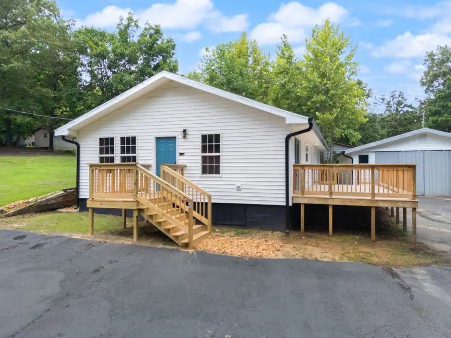 5 Dog Dr, Springville, TN 38256 - #2