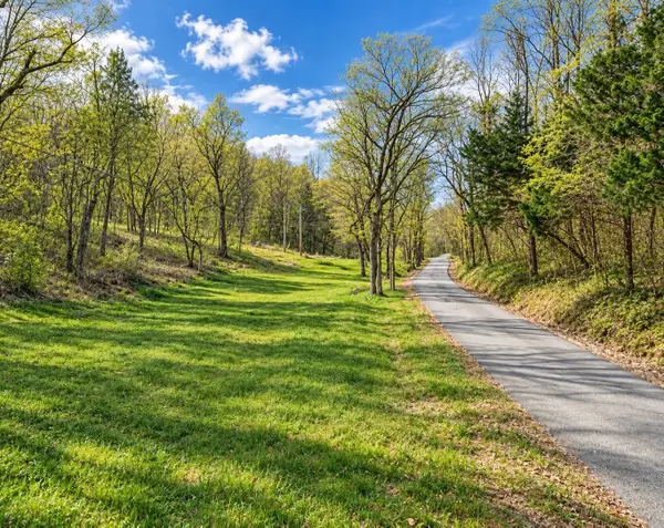 7 Goosebranch Rd, Lynchburg, TN 37352