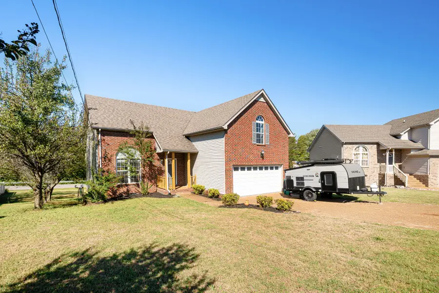6139 Steve Scarlett Pl, La Vergne, TN 37086 - #2