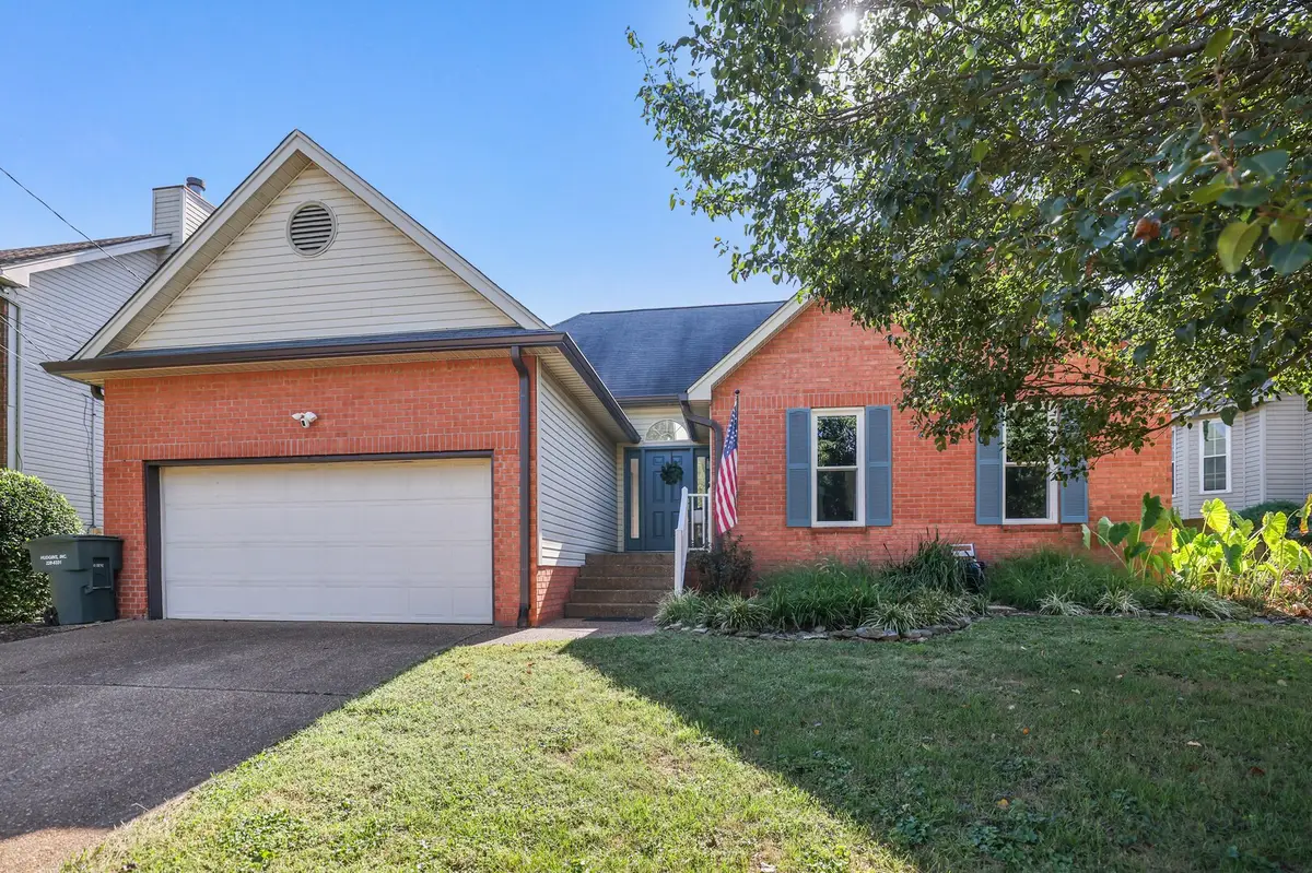 2721 Call Hill Rd, Nashville, TN 37211 - #1