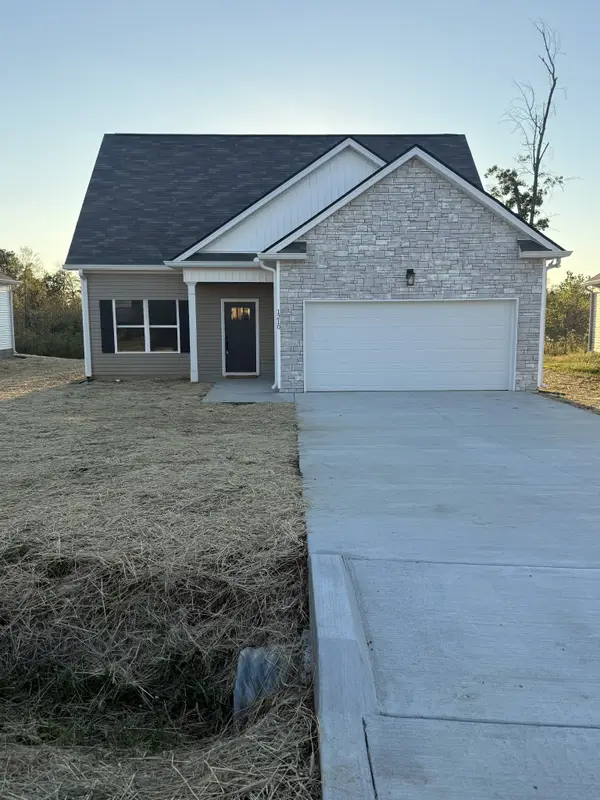 1210 Euclid Dr, Murfreesboro, TN 37127