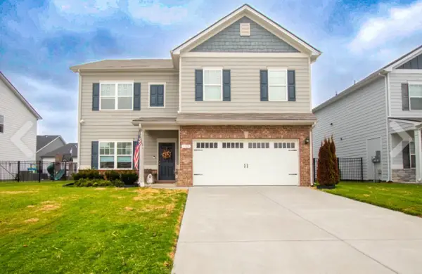 3728 Capstone Dr, Murfreesboro, TN 37128