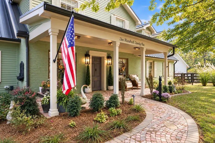 221 Lewisburg Ave, Franklin, TN 37064 - #2
