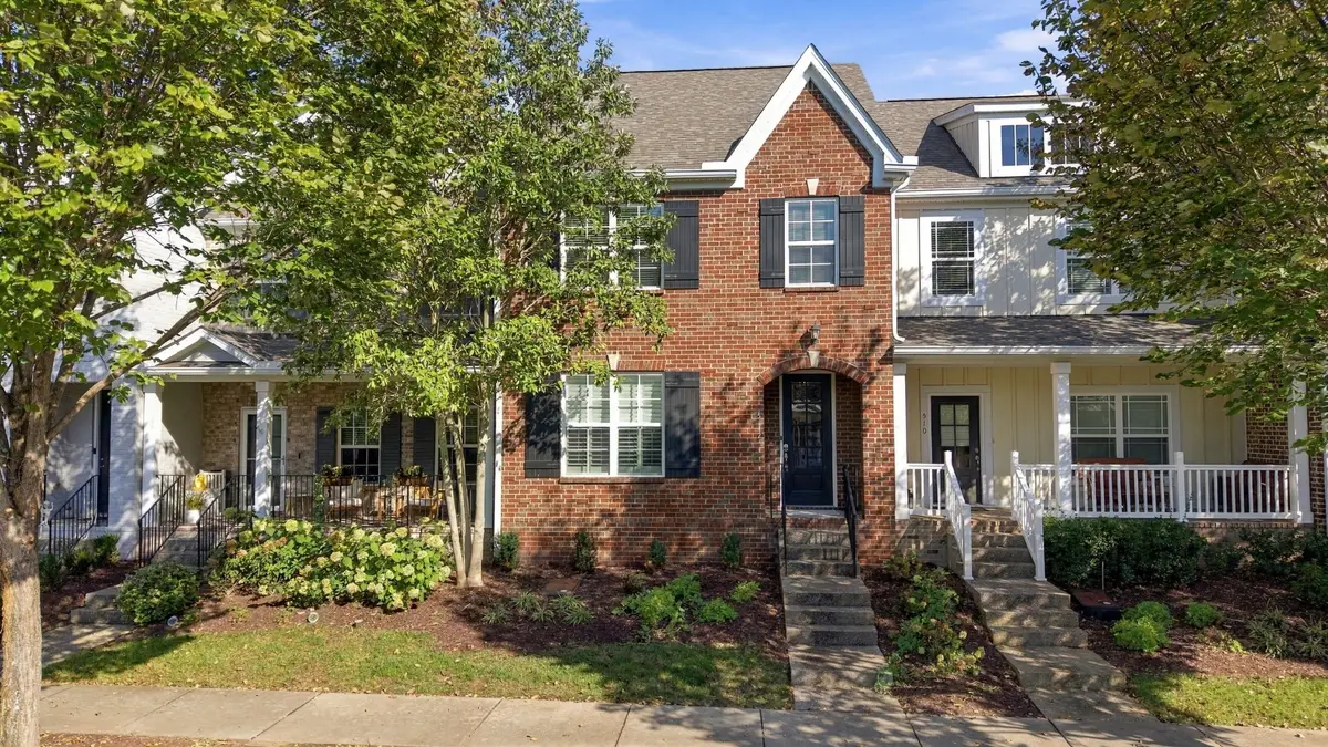 512 Cobert Ln, Franklin, TN 37064 - #1