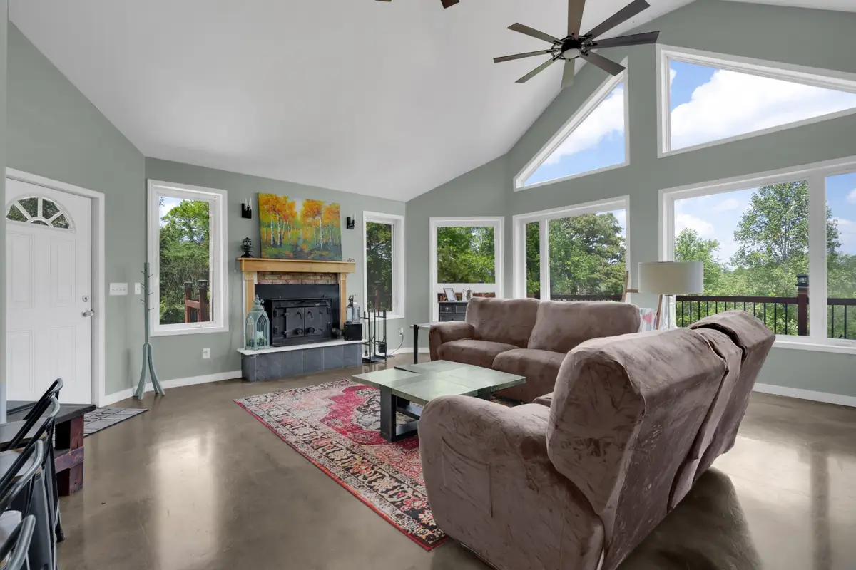 232 Covenant Ln, McMinnville, TN 37110 - #1