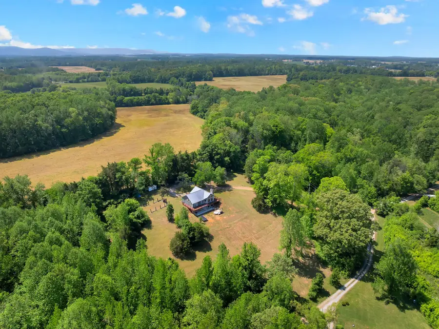 232 Covenant Ln, McMinnville, TN 37110 - #2