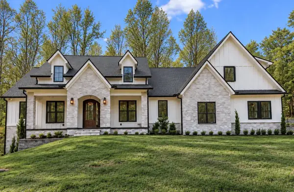7410 Sleepy Hollow Ln, Fairview, TN 37062