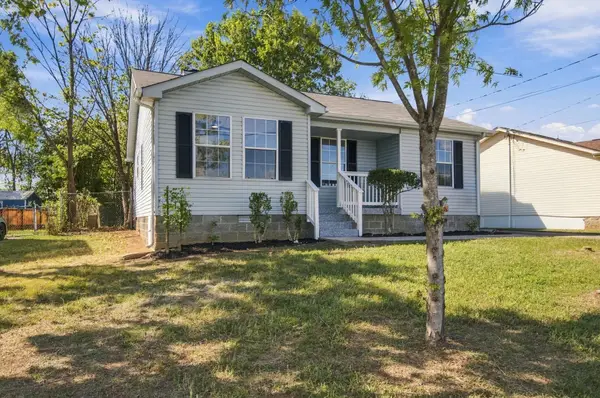 105 Natchez Ct S, La Vergne, TN 37086
