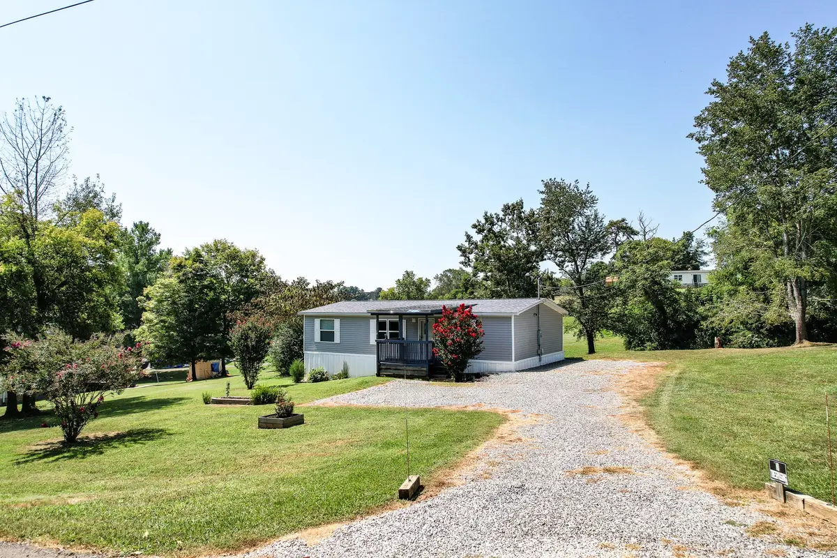1342 High St, Dandridge, TN 37725 - #1