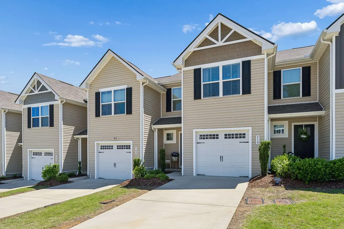 310 Sunnyview Dr, Lebanon, TN 37090 - #1