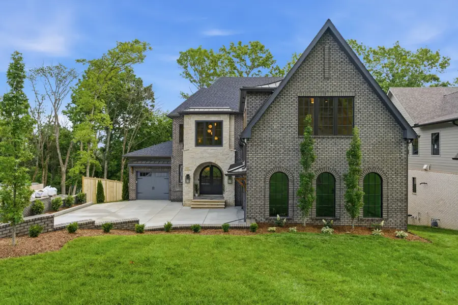 1006 Rodney Dr, Nashville, TN 37205 - #3