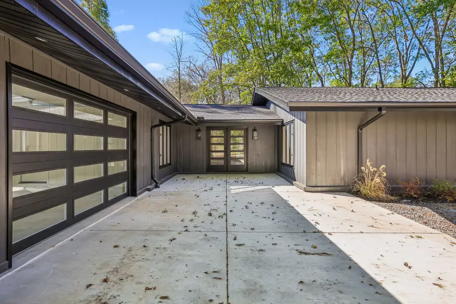 116 Teepee Ln, Shelbyville, TN 37160 - #2