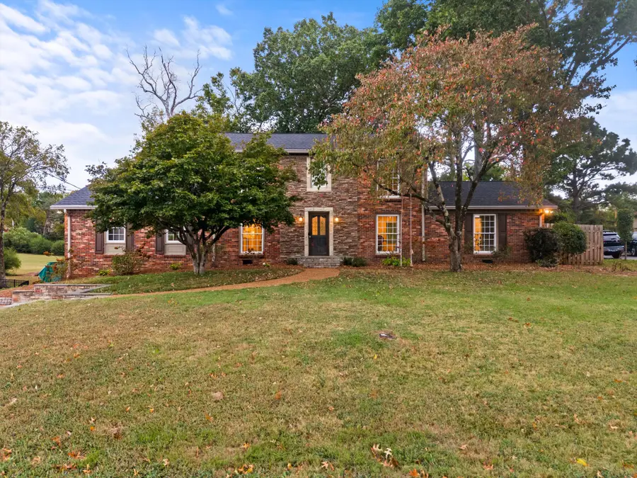 112 Sheffield Pl, Franklin, TN 37067 - #2