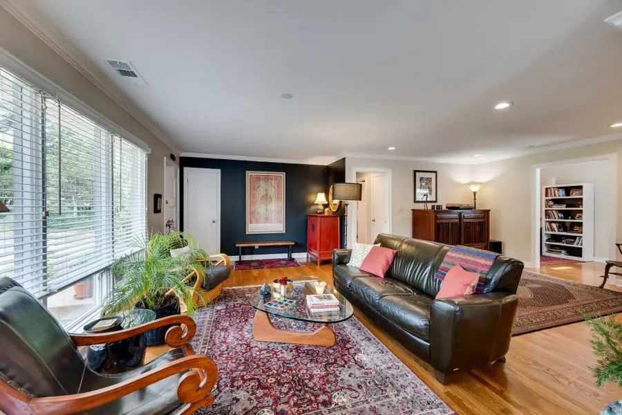 469 Rochelle Dr, Nashville, TN 37220 - #2