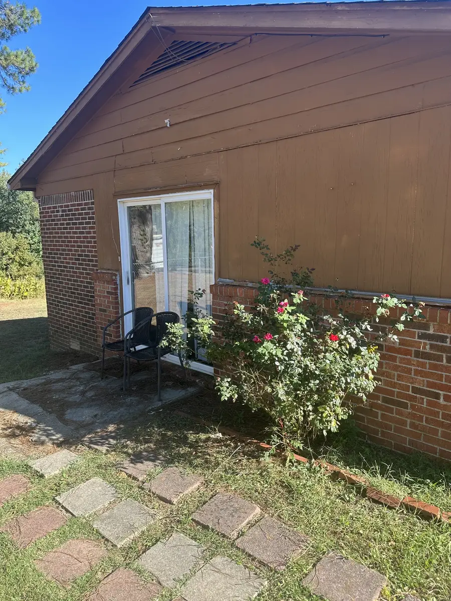 1335 Rochelle Rd, Jackson, TN 38301 - #2