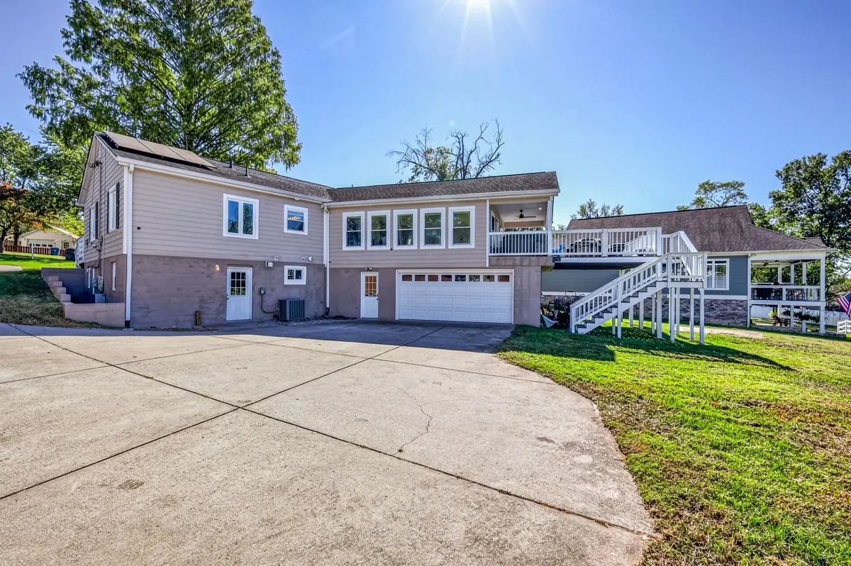 130 Park Cir, Old Hickory, TN 37138 - #1