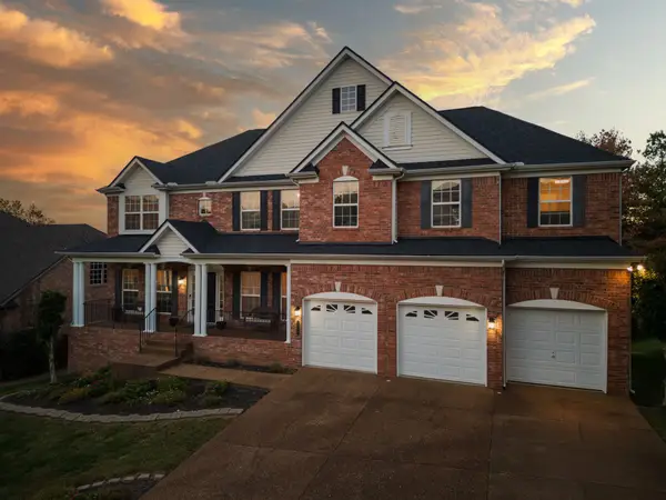 1206 Broadmoor Cir, Franklin, TN 37067