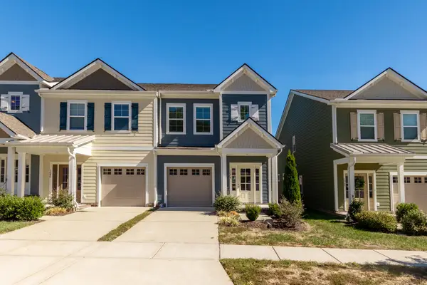1074 Sweetleaf Dr, Franklin, TN 37064