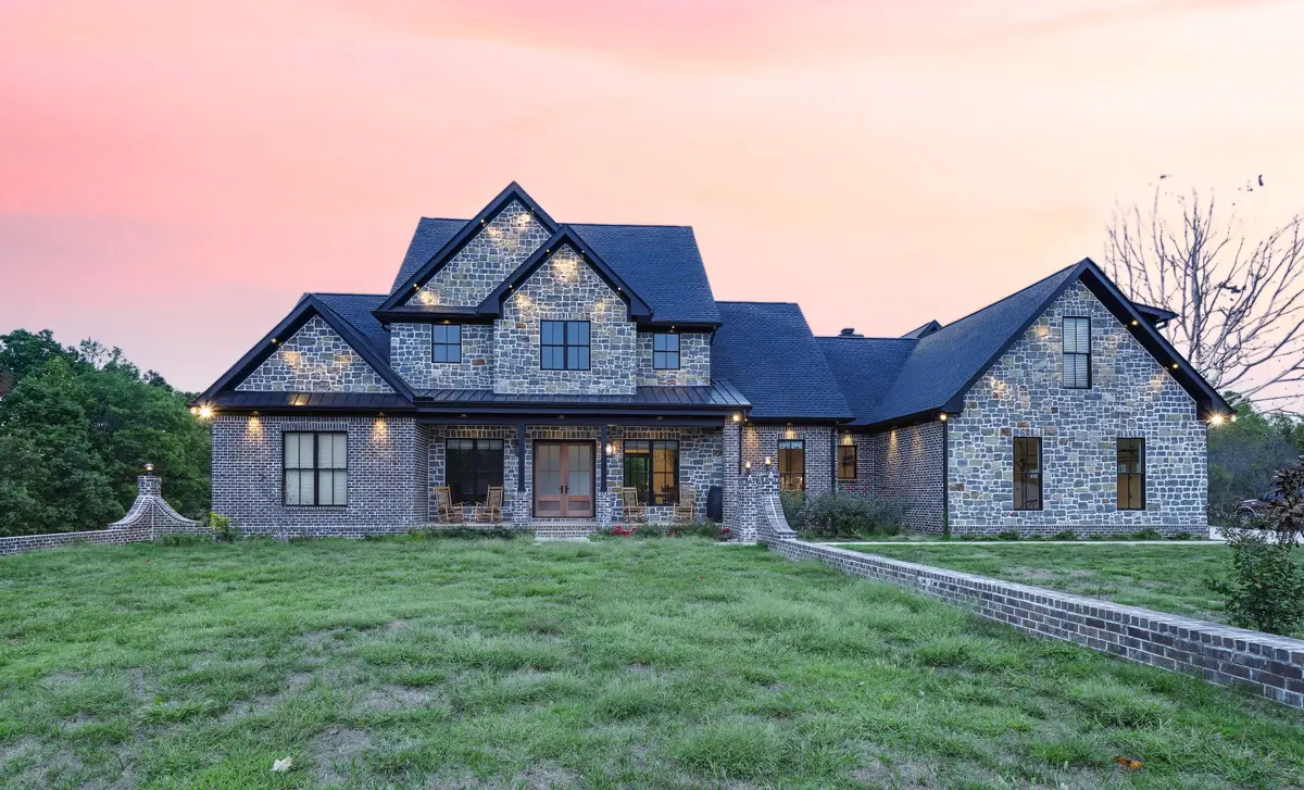 2211 Hackney Rd, Greenbrier, TN 37073 - #1