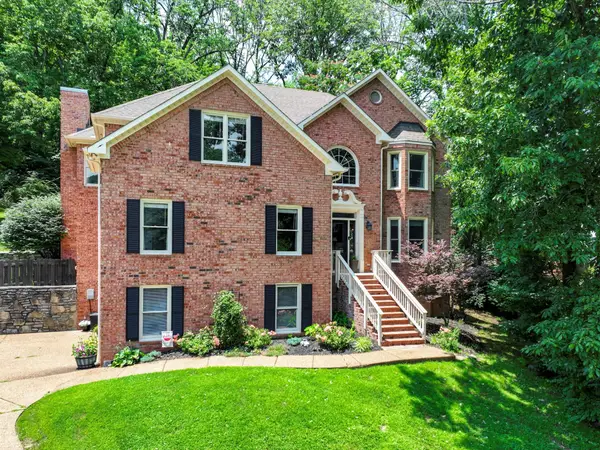 1585 Fawn Creek Ct, Brentwood, TN 37027