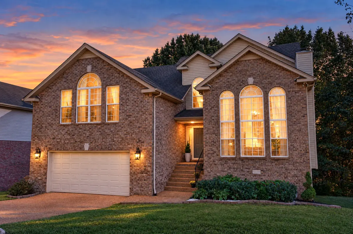 5473 Oak Chase Dr, Antioch, TN 37013 - #1