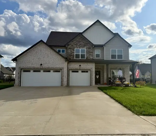 1131 Chagford Dr, Clarksville, TN 37043