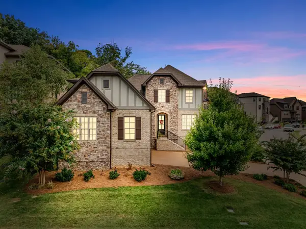 7229 Natchez Pointe Dr, Nashville, TN 37221