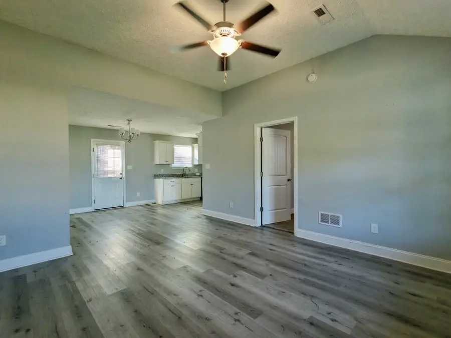 205 Arkansas Ave, Oak Grove, KY 42262 - #3