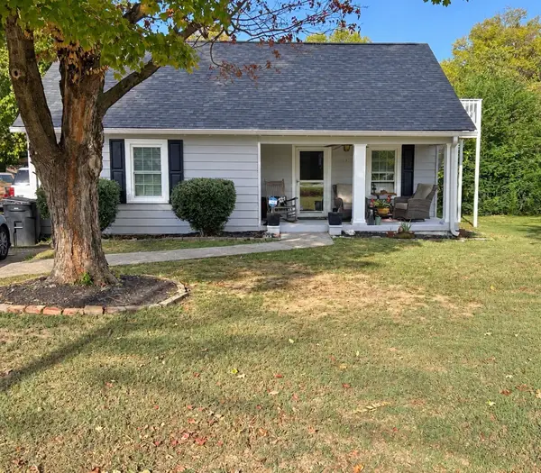 633 Eastview Cir, Franklin, TN 37064