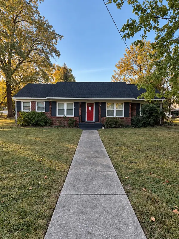 247 Fairway Dr, Nashville, TN 37214