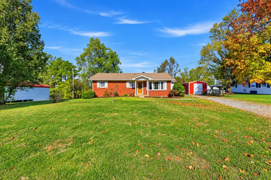 1039 N 1st St, Westmoreland, TN 37186 - #2