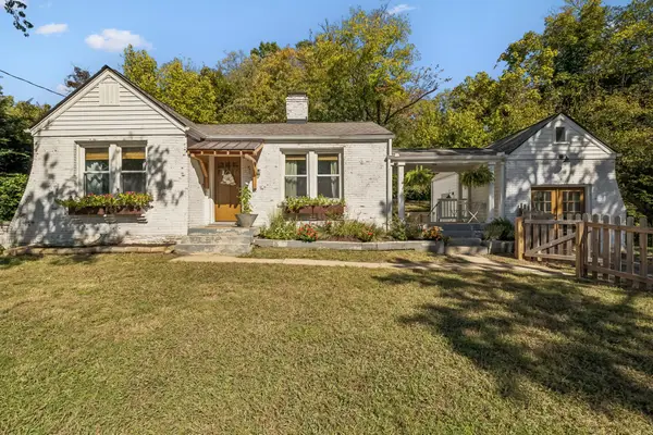 909 Burchwood Ave, Nashville, TN 37216