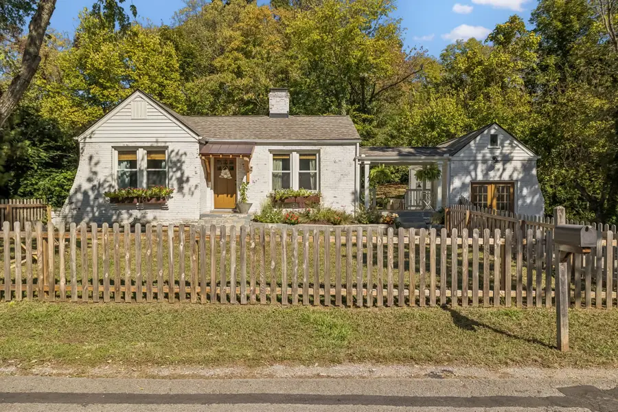 909 Burchwood Ave, Nashville, TN 37216 - #3