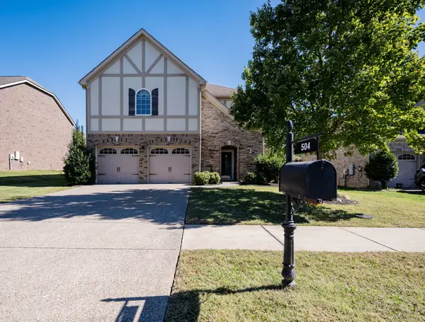504 Cloverhill Ln, Lebanon, TN 37090
