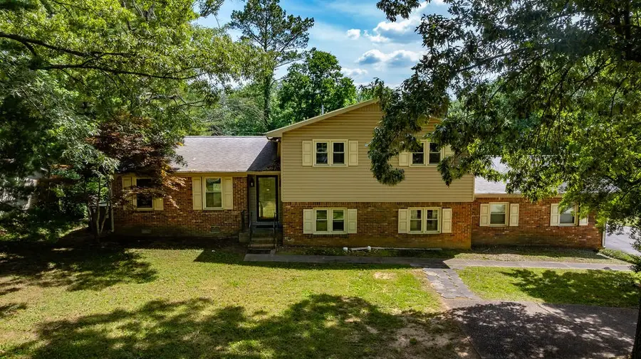 129 Country Club Ln, Hopkinsville, KY 42240 - #2