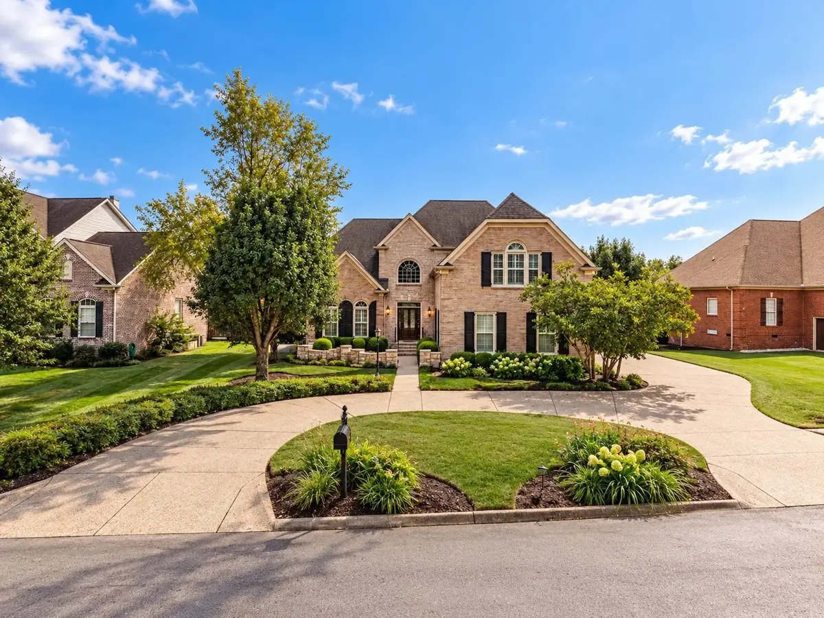 2405 Deerbourne Dr, Brentwood, TN 37027 - #1
