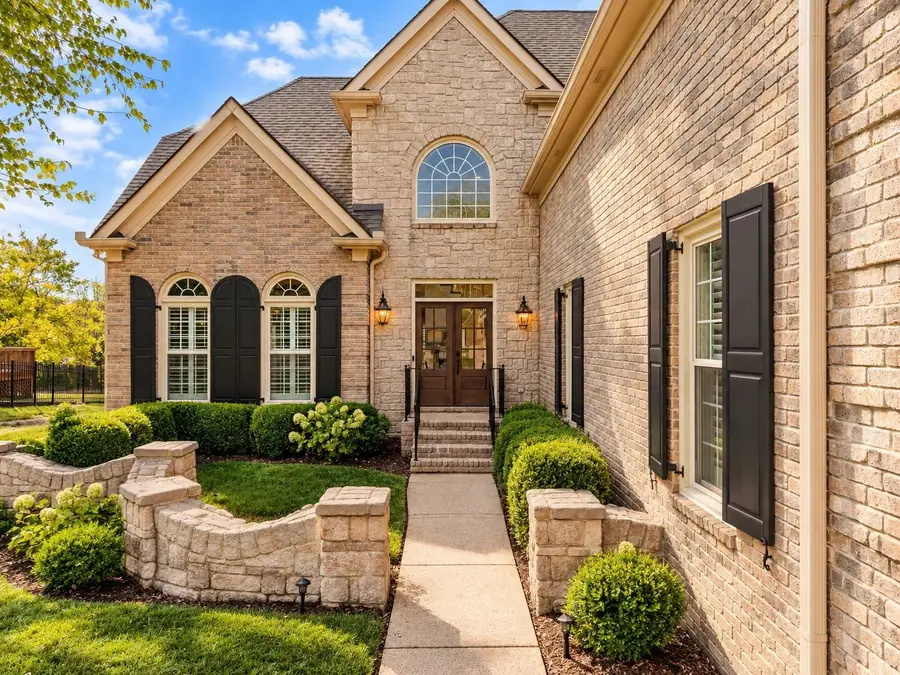 2405 Deerbourne Dr, Brentwood, TN 37027 - #2