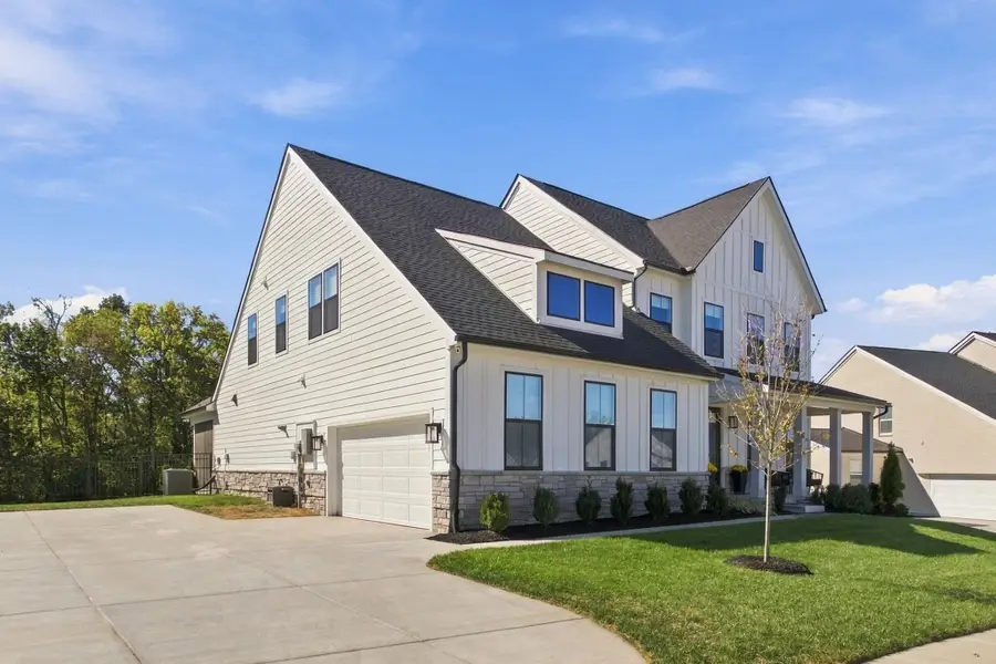 465 Tomlinson Pointe Dr, Mount Juliet, TN 37122 - #2