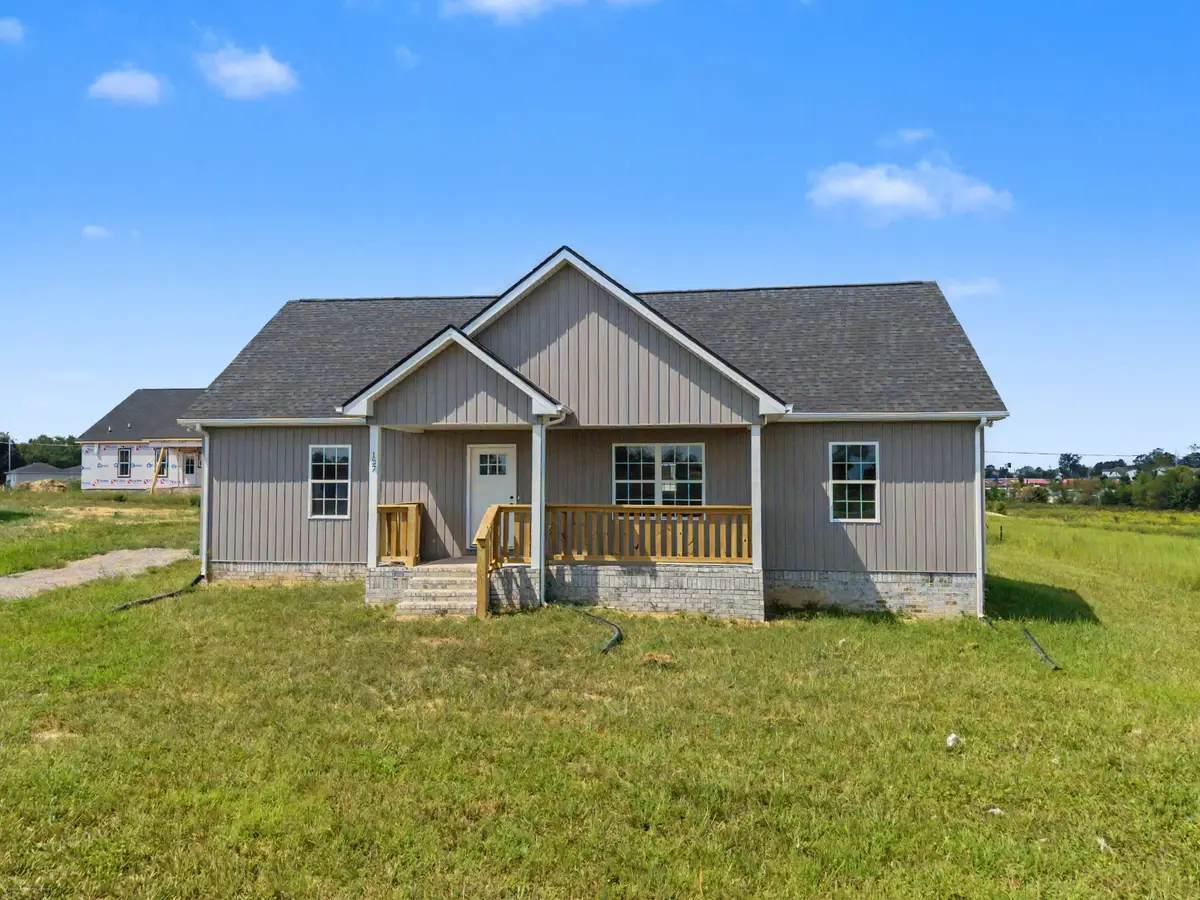 137 Martha Circle, Lafayette, TN 37083 - #1