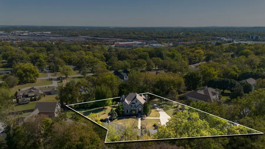 786 Peach Orchard Dr, Nashville, TN 37204 - #2